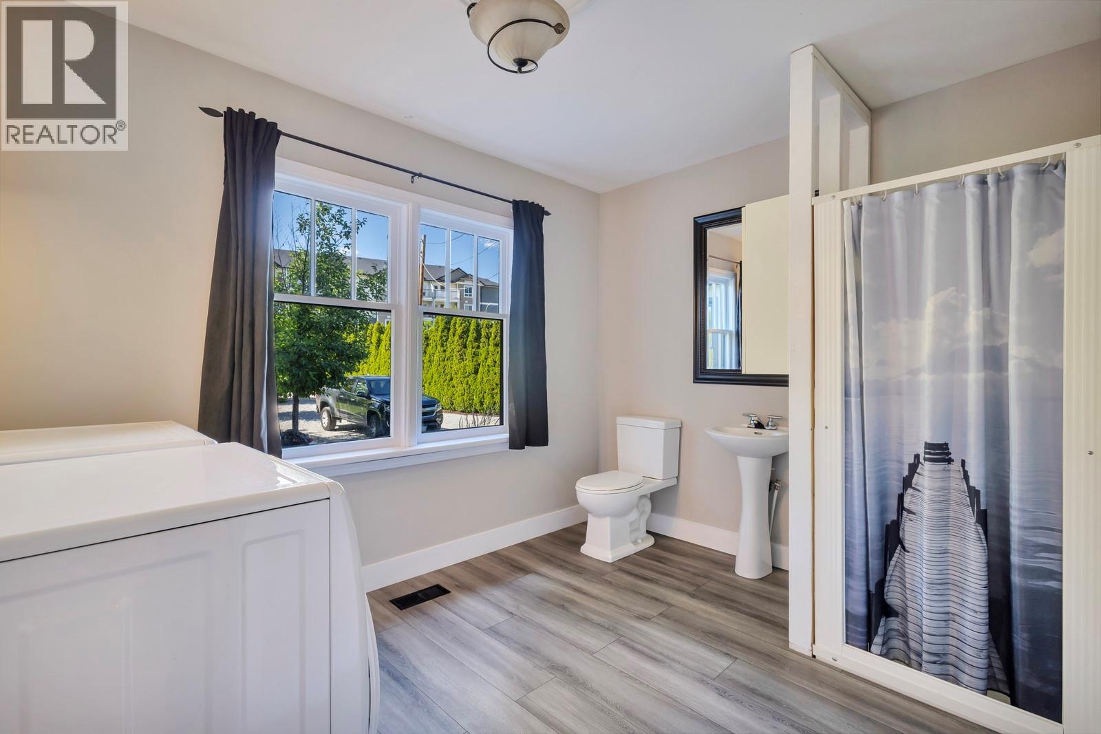  431 Valley Road, Kelowna