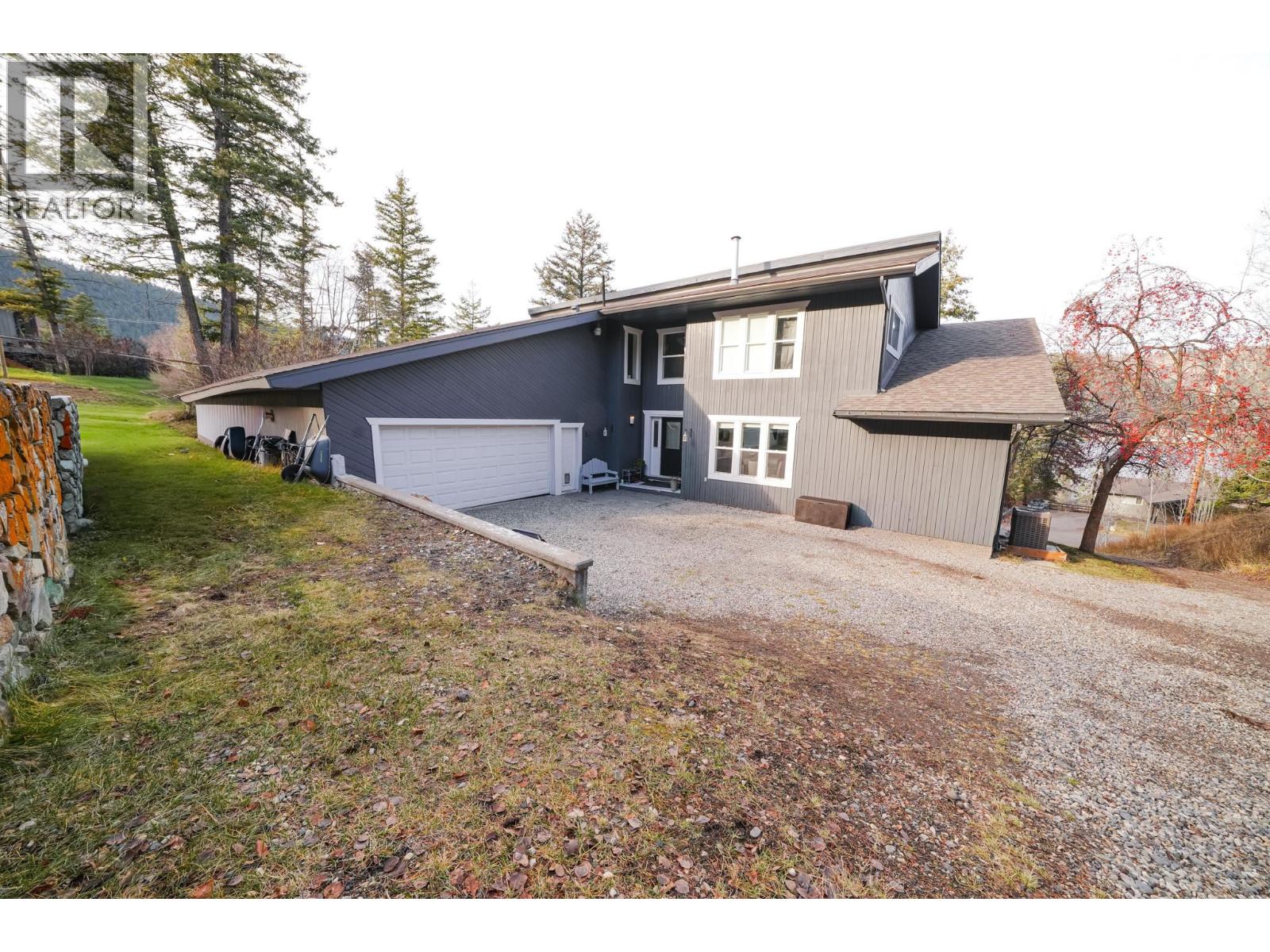 2124 SOUTH LAKESIDE DRIVE, Williams Lake