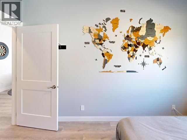 402-7175 DUNCAN STREET, Powell River