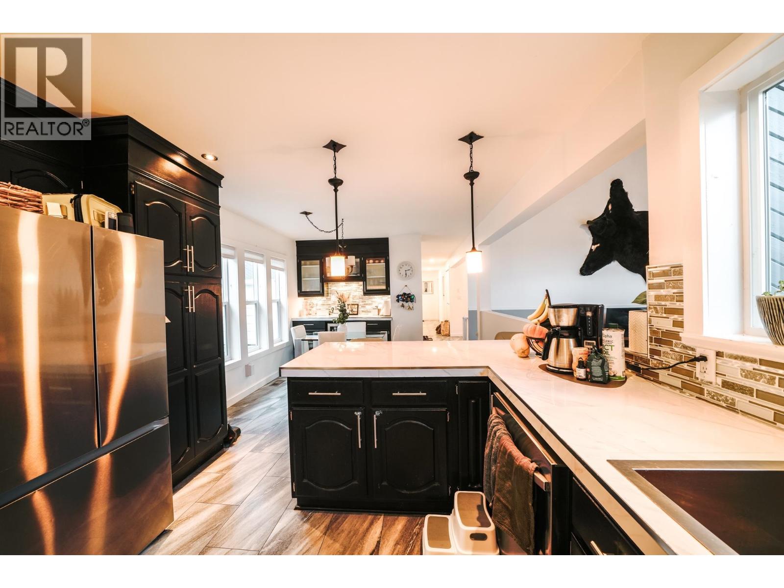 2124 SOUTH LAKESIDE DRIVE, Williams Lake