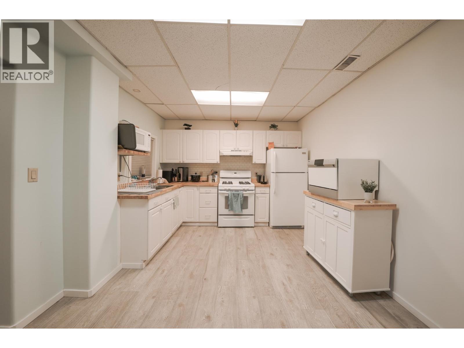 2124 SOUTH LAKESIDE DRIVE, Williams Lake