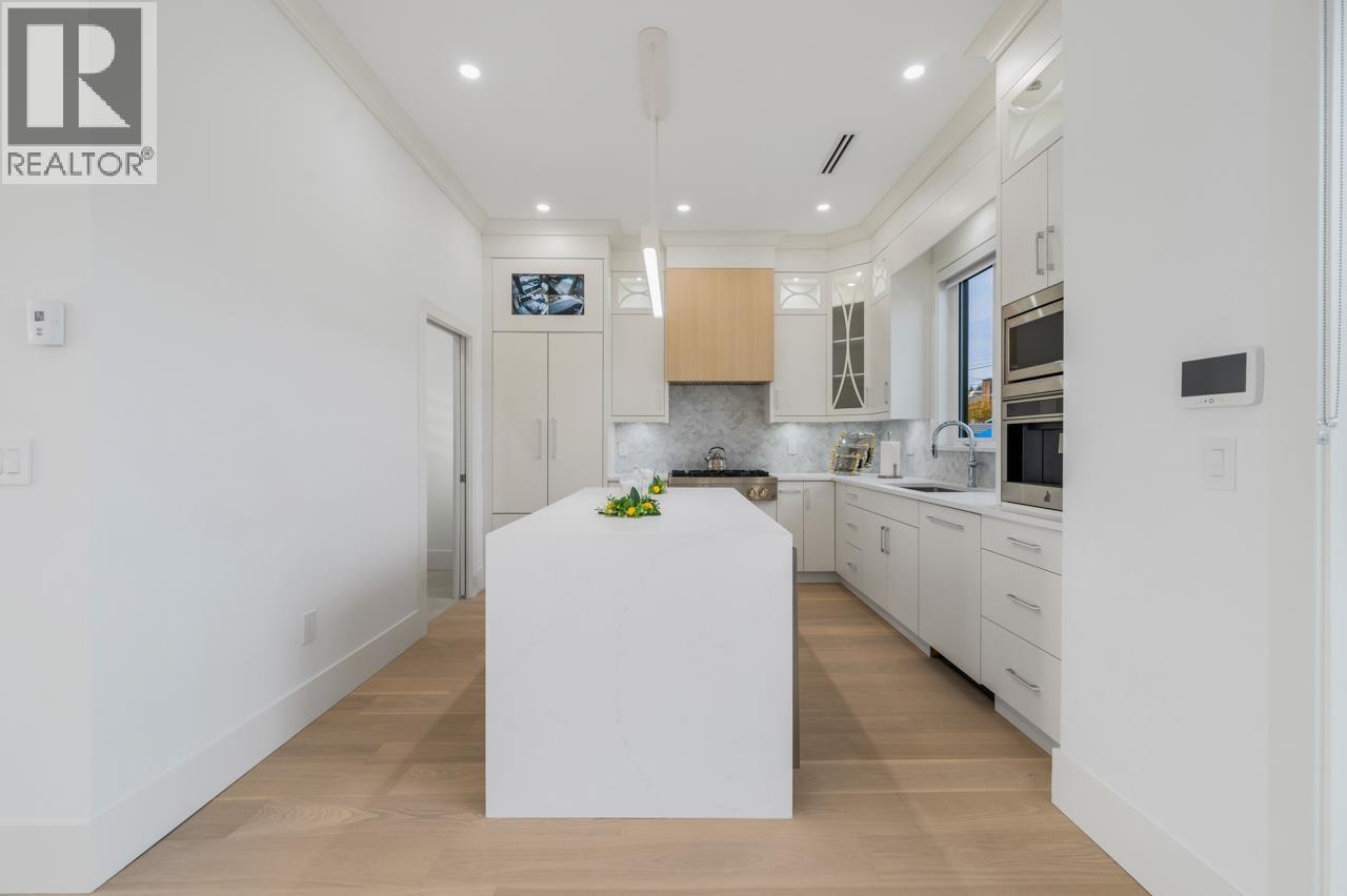 2 6691 WINCH STREET, Burnaby