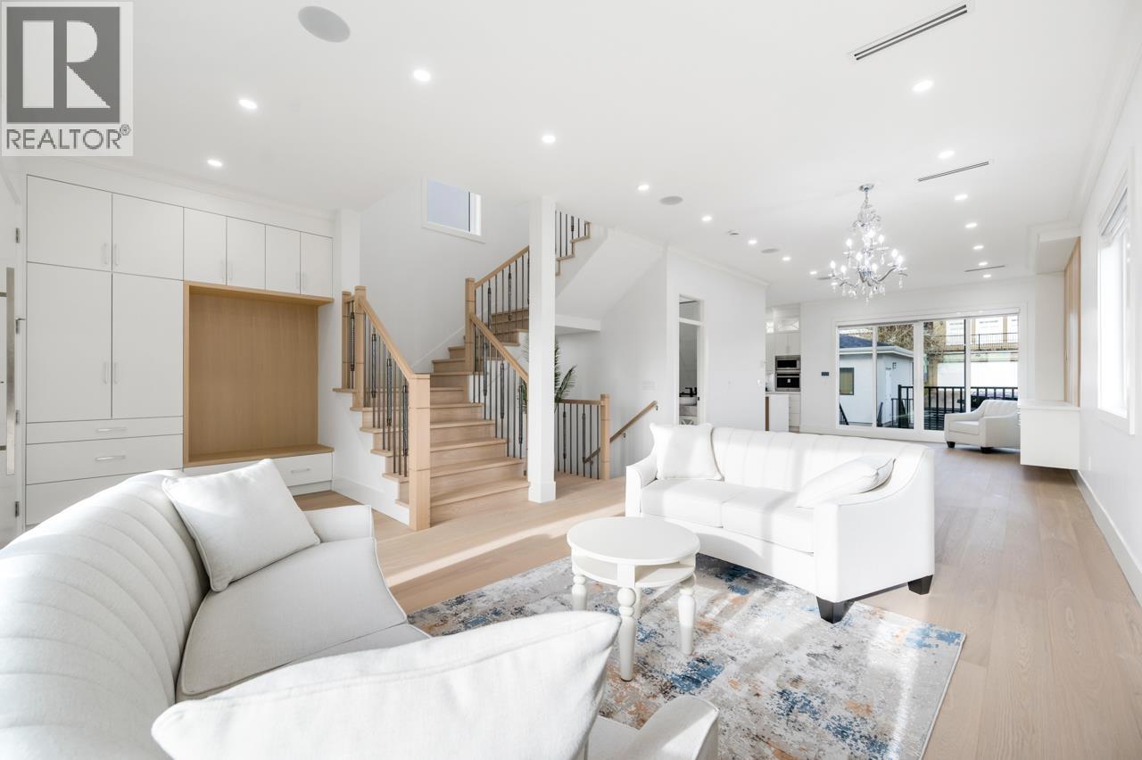 2 6691 WINCH STREET, Burnaby