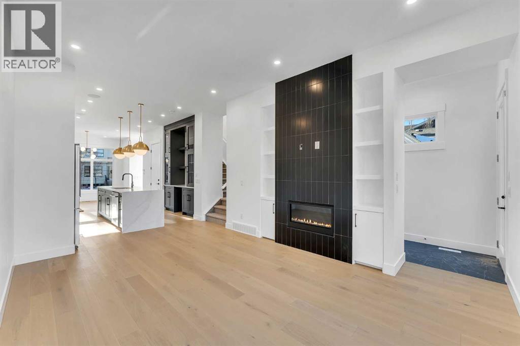 Single Family House for Sale in   Avenue NE Winston Heights/Mountview Calgary 