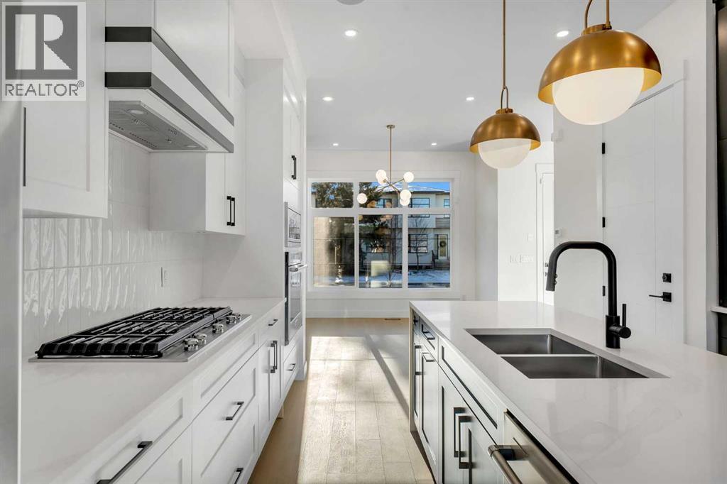 Single Family House for Sale in   Avenue NE Winston Heights/Mountview Calgary 