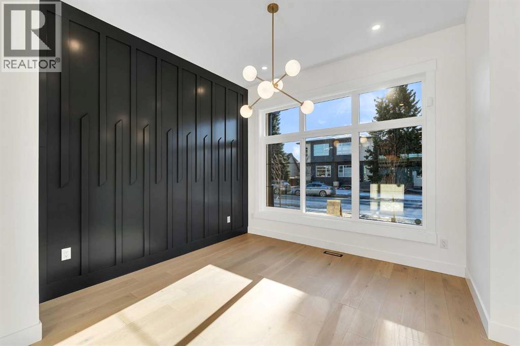 Single Family House for Sale in   Avenue NE Winston Heights/Mountview Calgary 