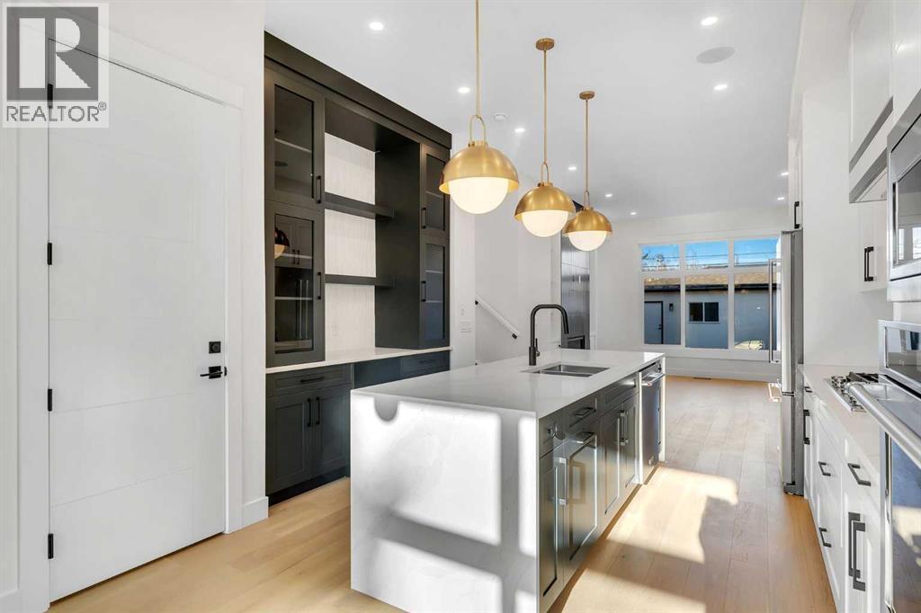 Single Family House for Sale in   Avenue NE Winston Heights/Mountview Calgary 