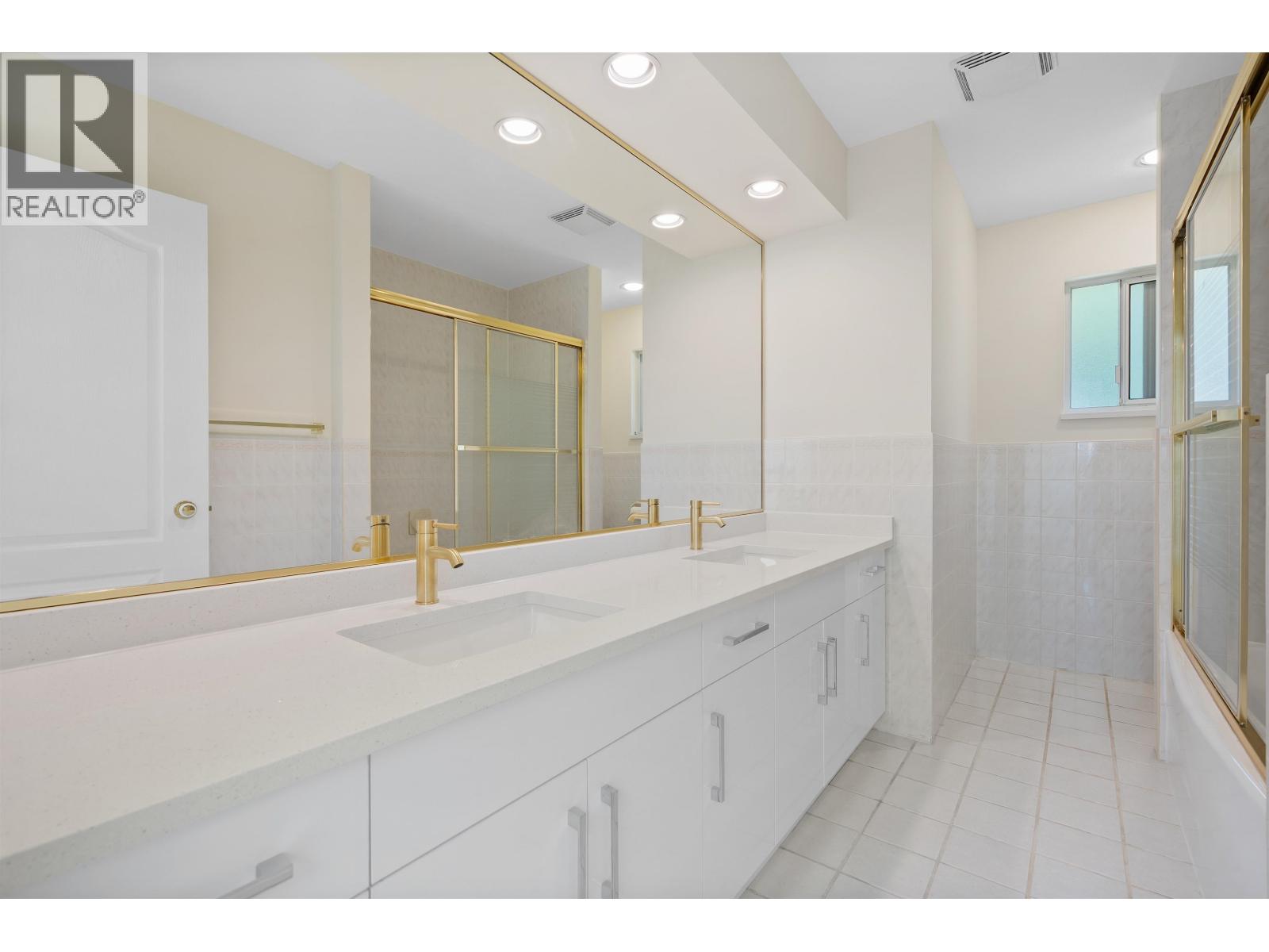 8419 MCGREGOR AVENUE, Burnaby