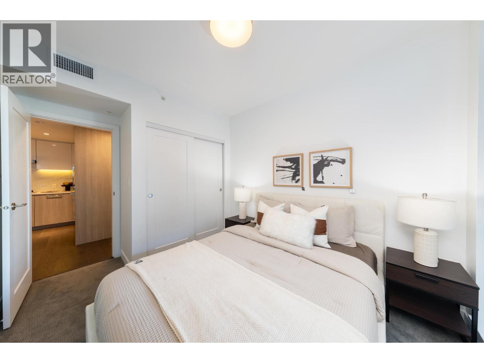 #902-3331 NO. 3 Road, Richmond