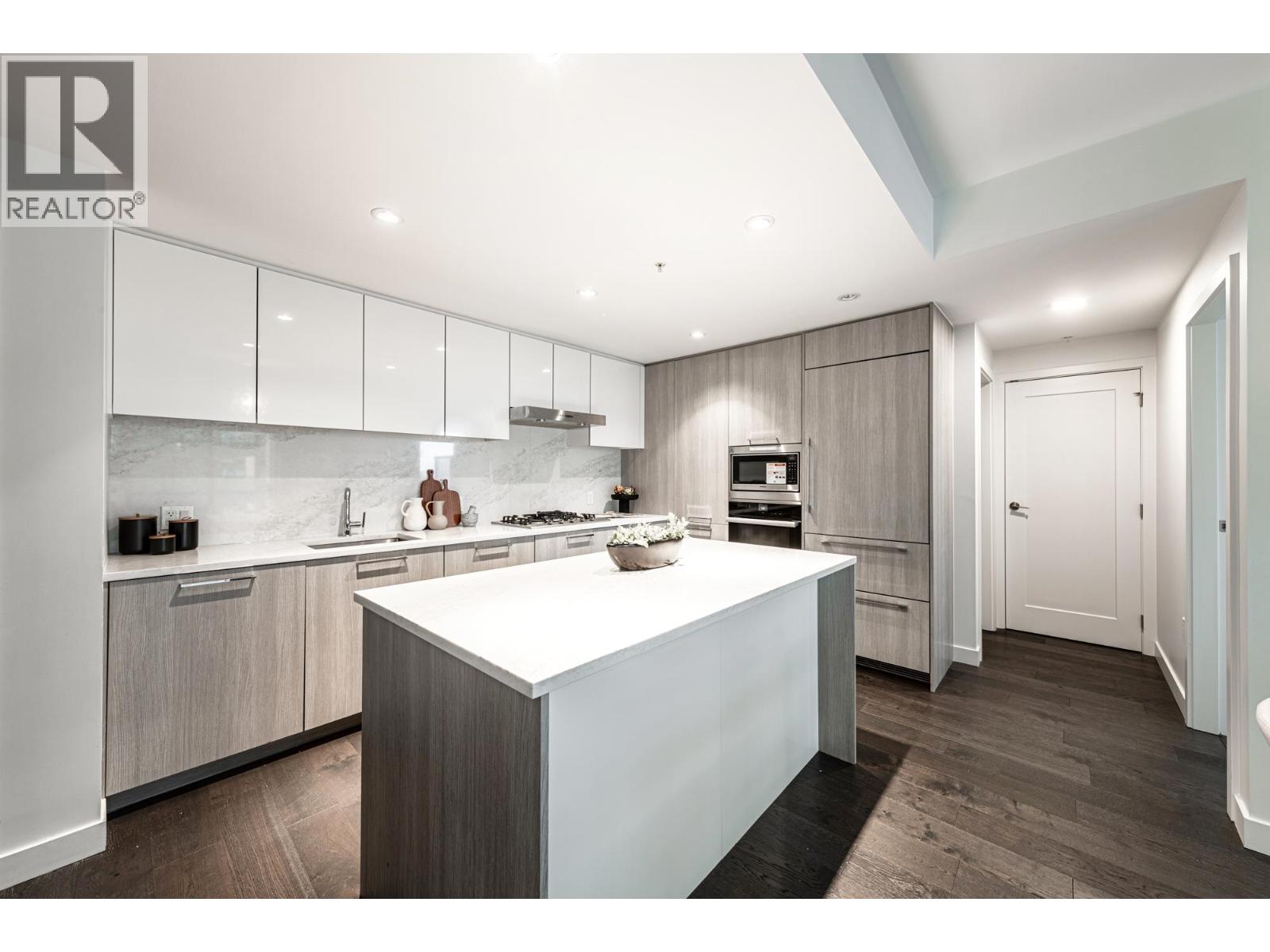 #902-3331 NO. 3 Road, Richmond