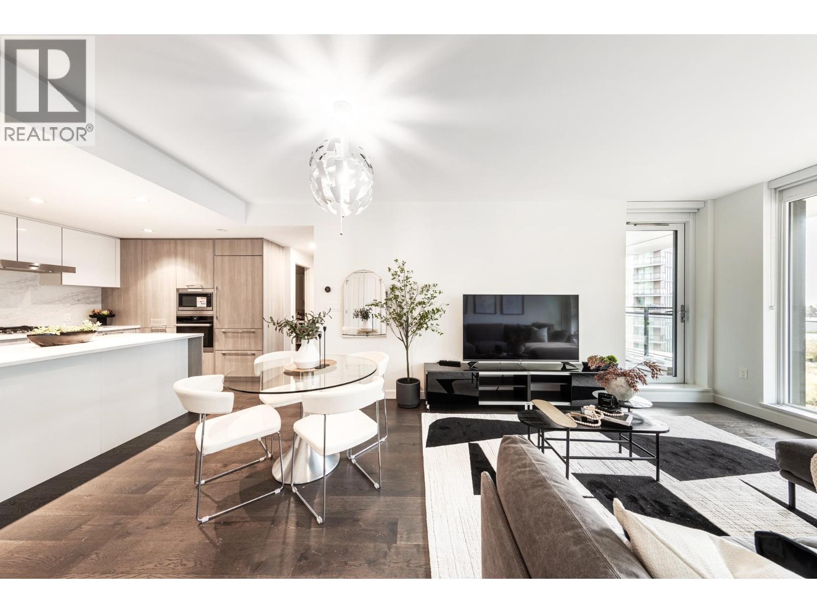 #902-3331 NO. 3 Road, Richmond