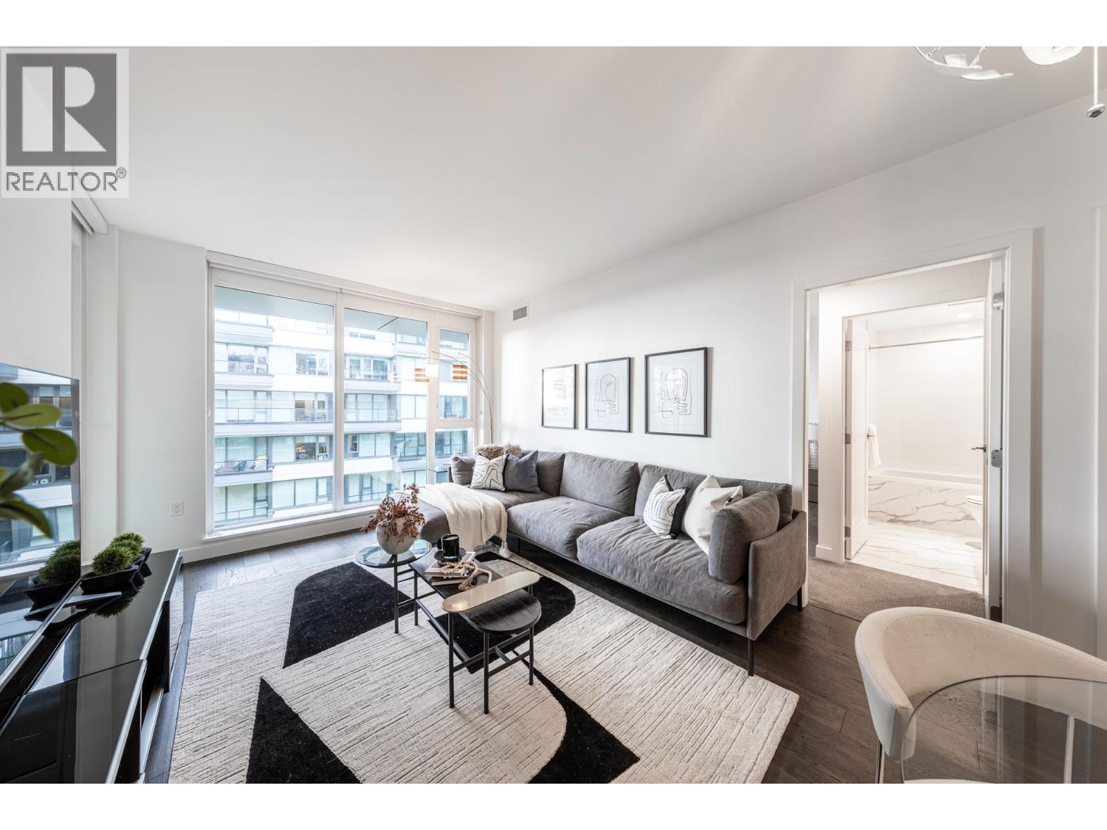 #902-3331 NO. 3 Road, Richmond