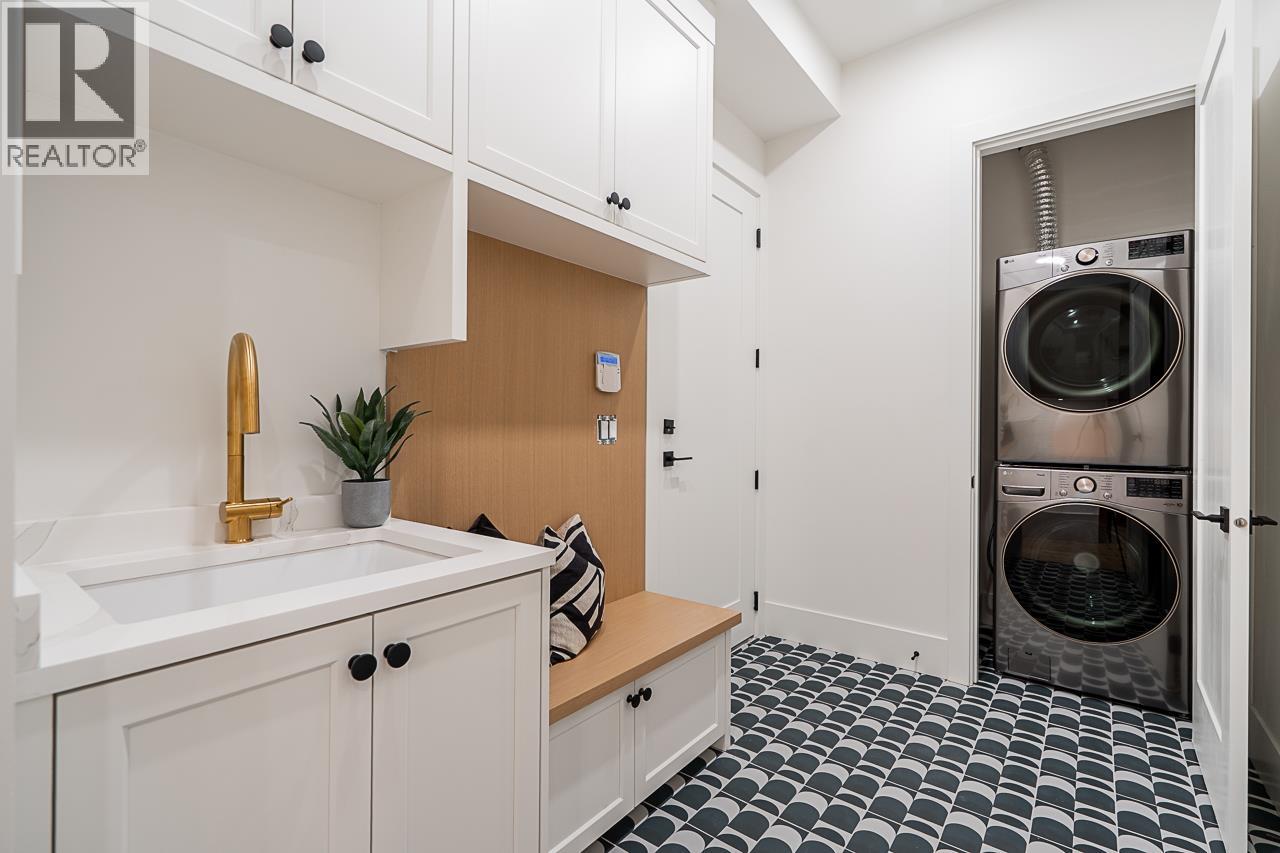 1228 STELLERS JAY Place, Delta