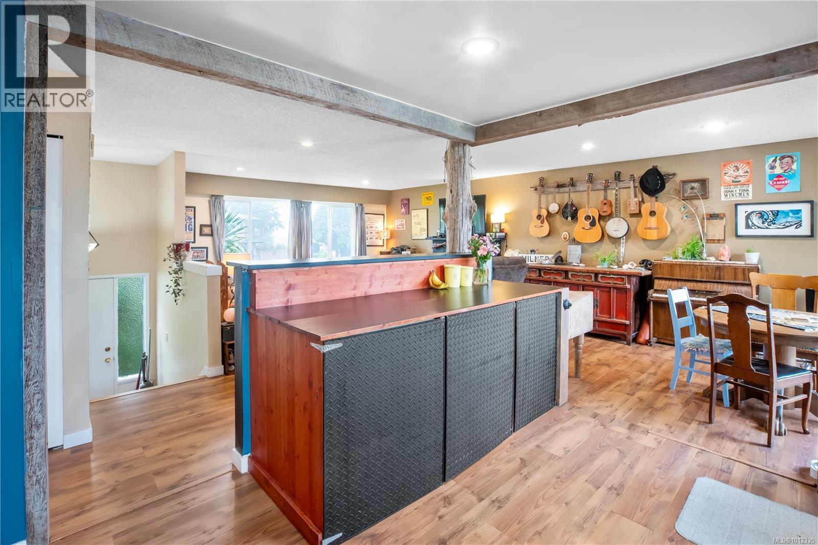 1550 Larch Rd, Ucluelet