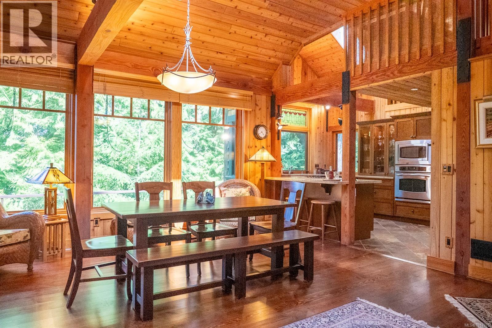 8807 Ainslie Point Rd, Pender Island