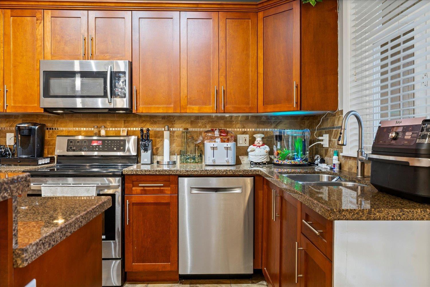 4 5623 TESKEY WAY, Promontory, Chilliwack