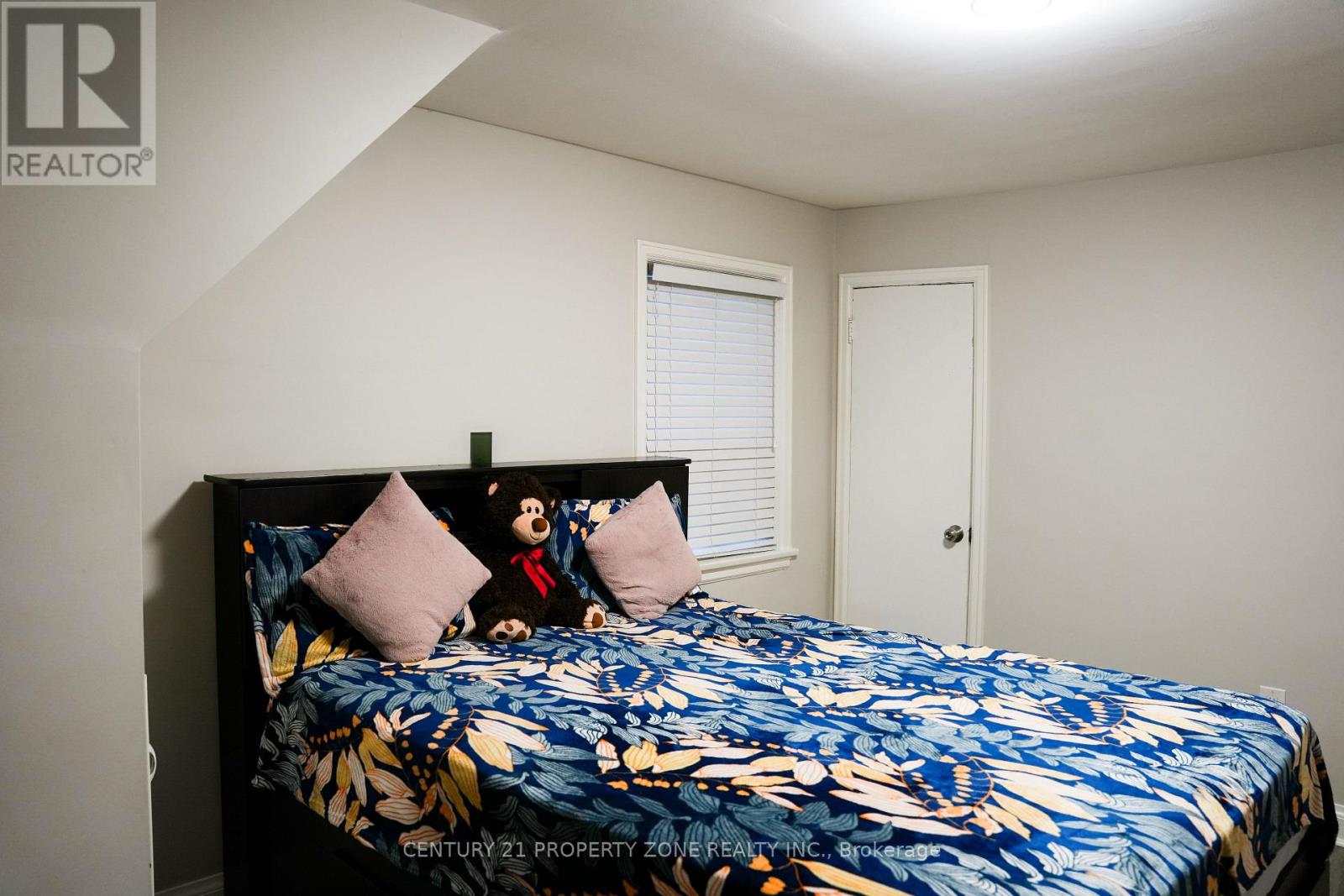 116 ELLIOT STREET - 22