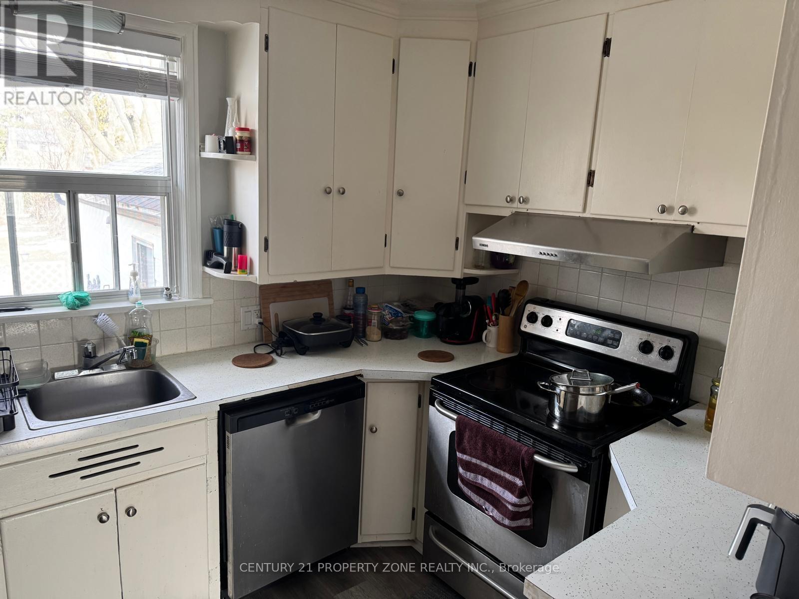 116 ELLIOT STREET - 4