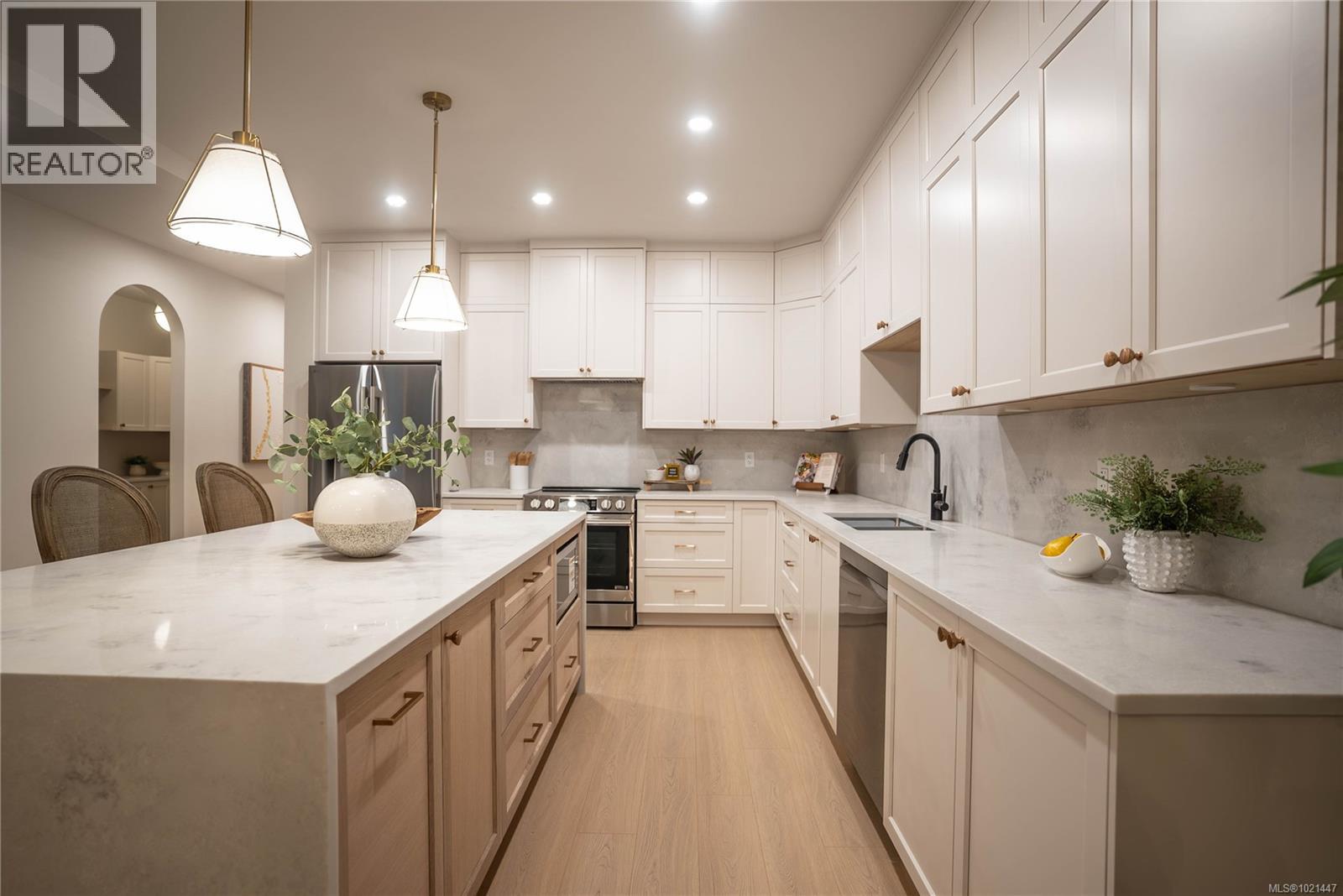 1563 Marble Pl, Langford