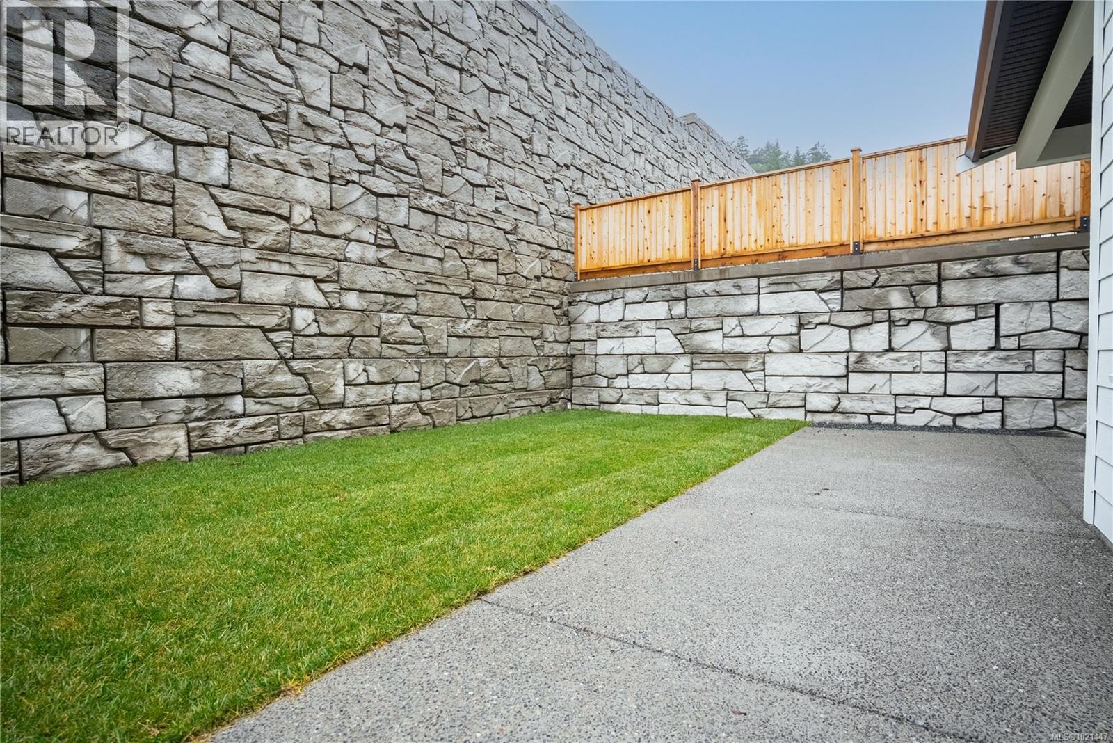 1563 Marble Pl, Langford