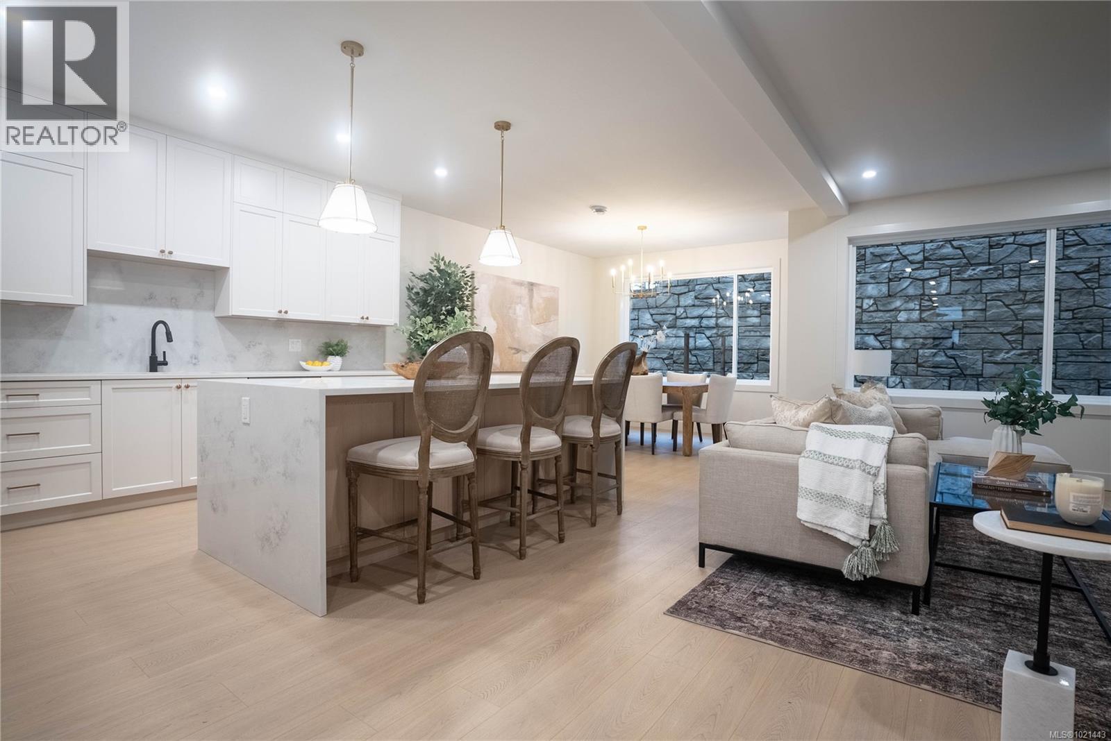 1565 Marble Pl, Langford