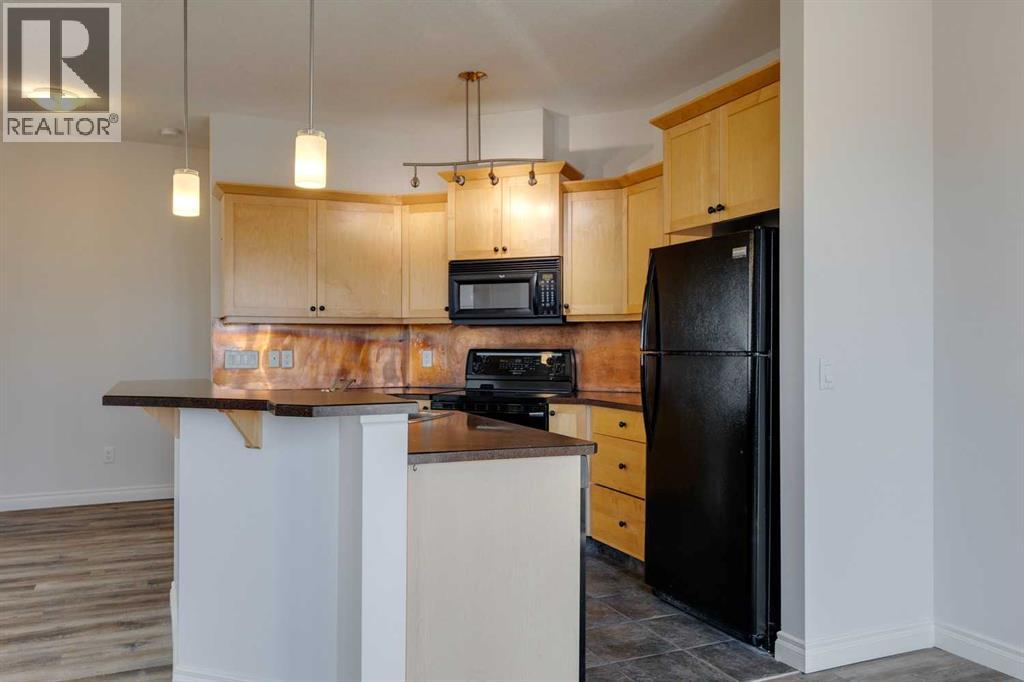 Single Family House for Sale in    Street NW Crescent Heights Calgary 