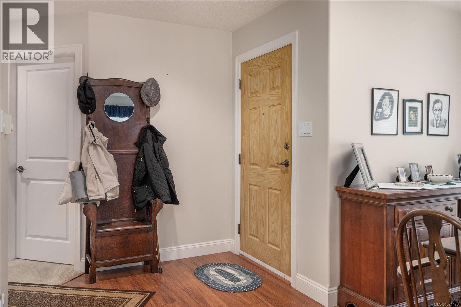 12 340 Young St, Parksville