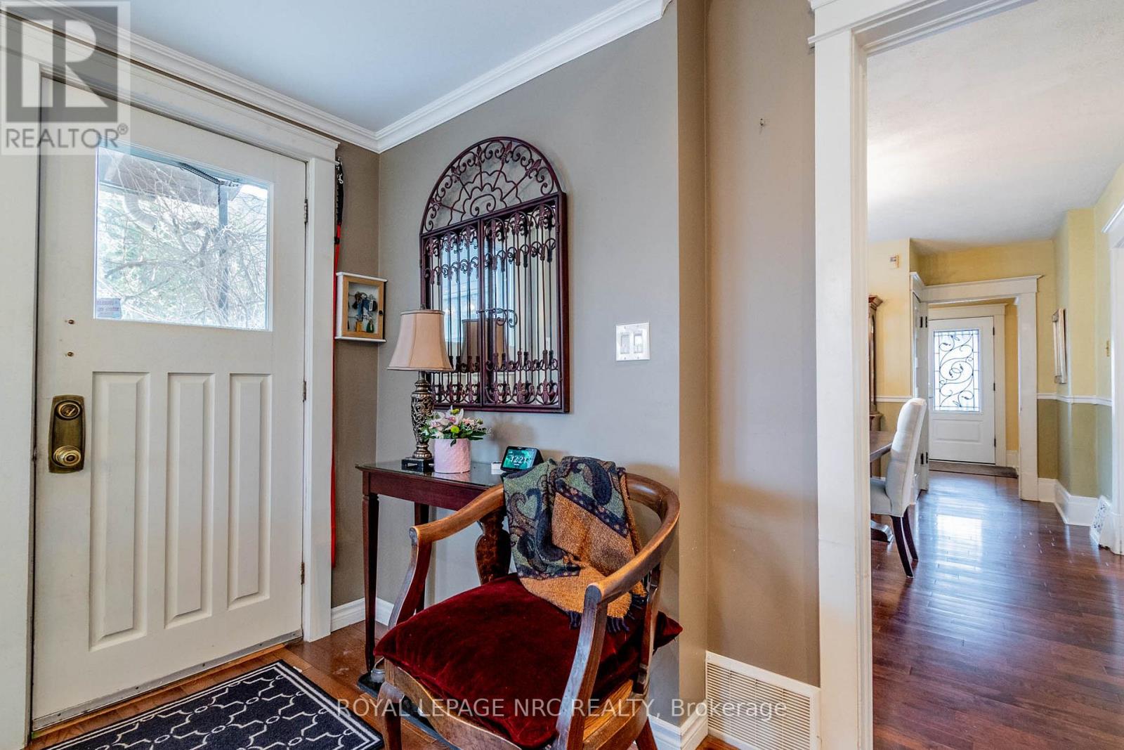 6107 BARKER STREET - 6