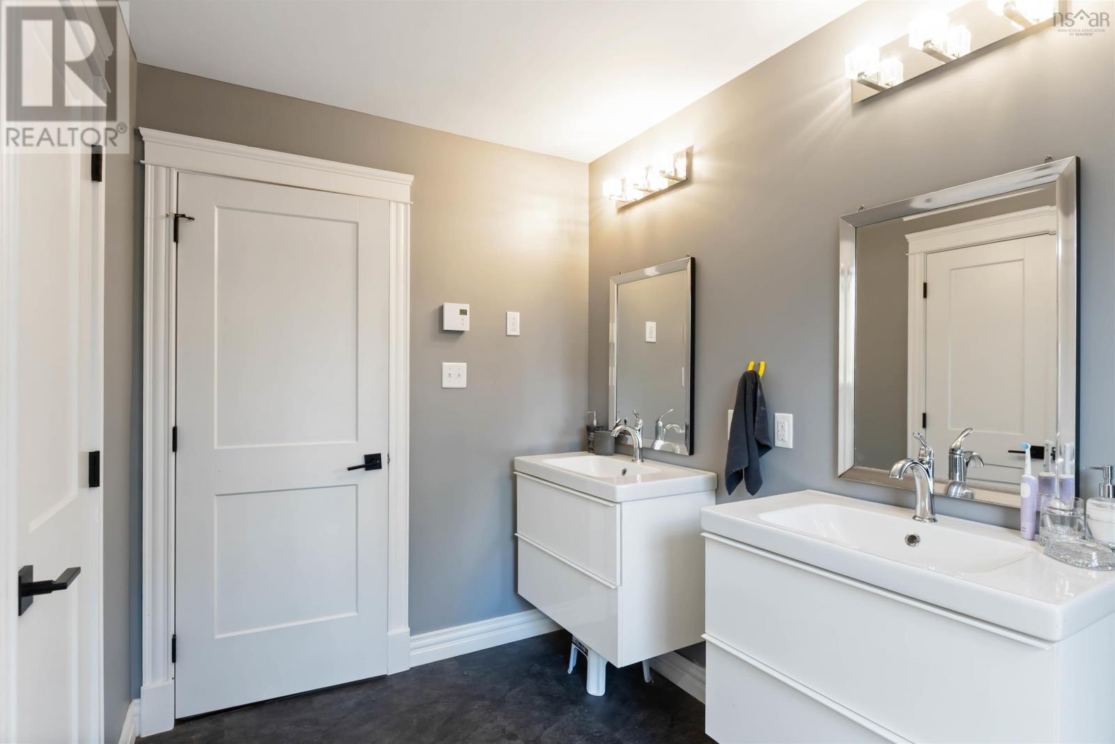 Property 32 of 49 of 561 Hall Road