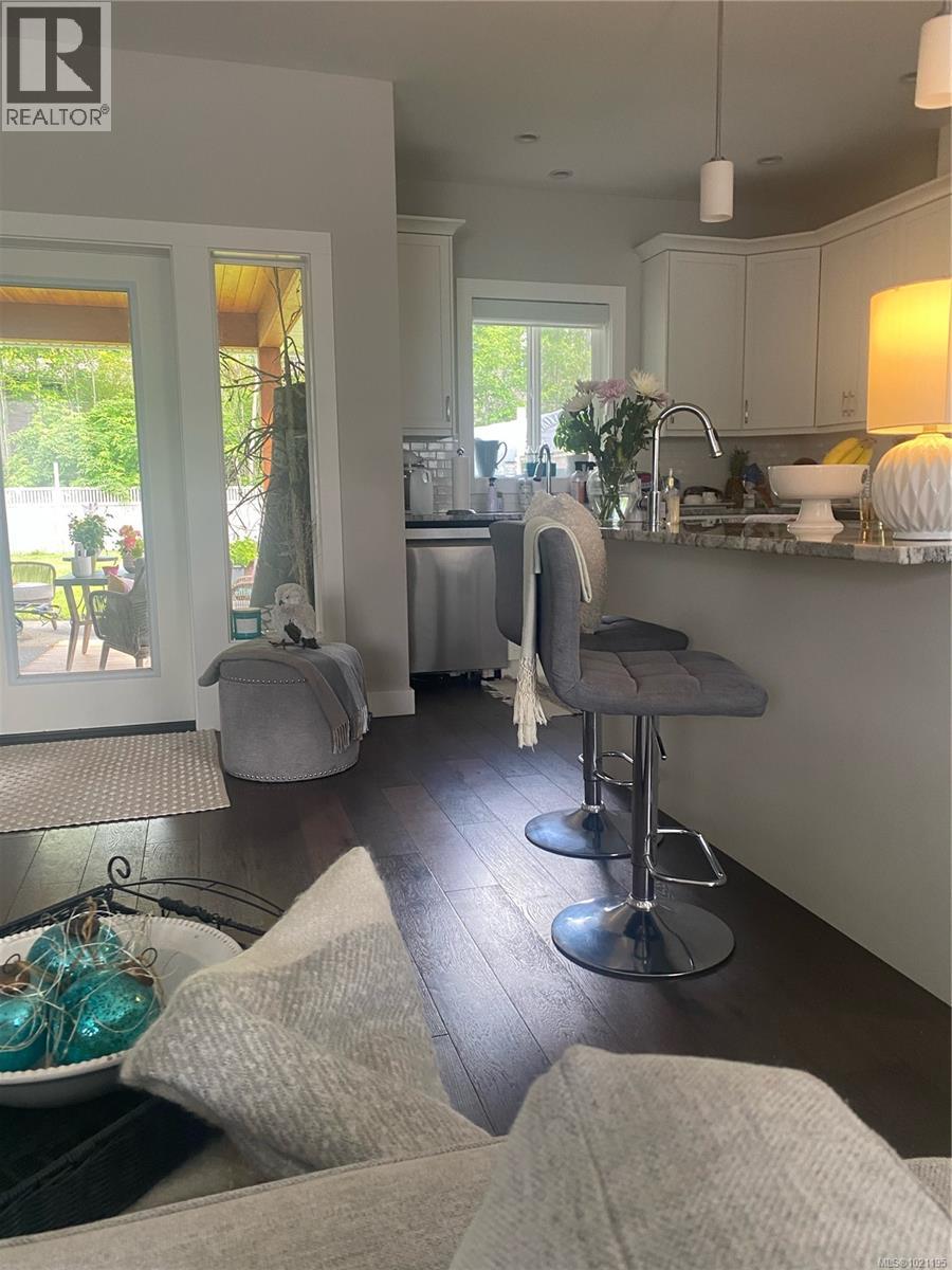 374 Point Ideal Dr, Lake Cowichan