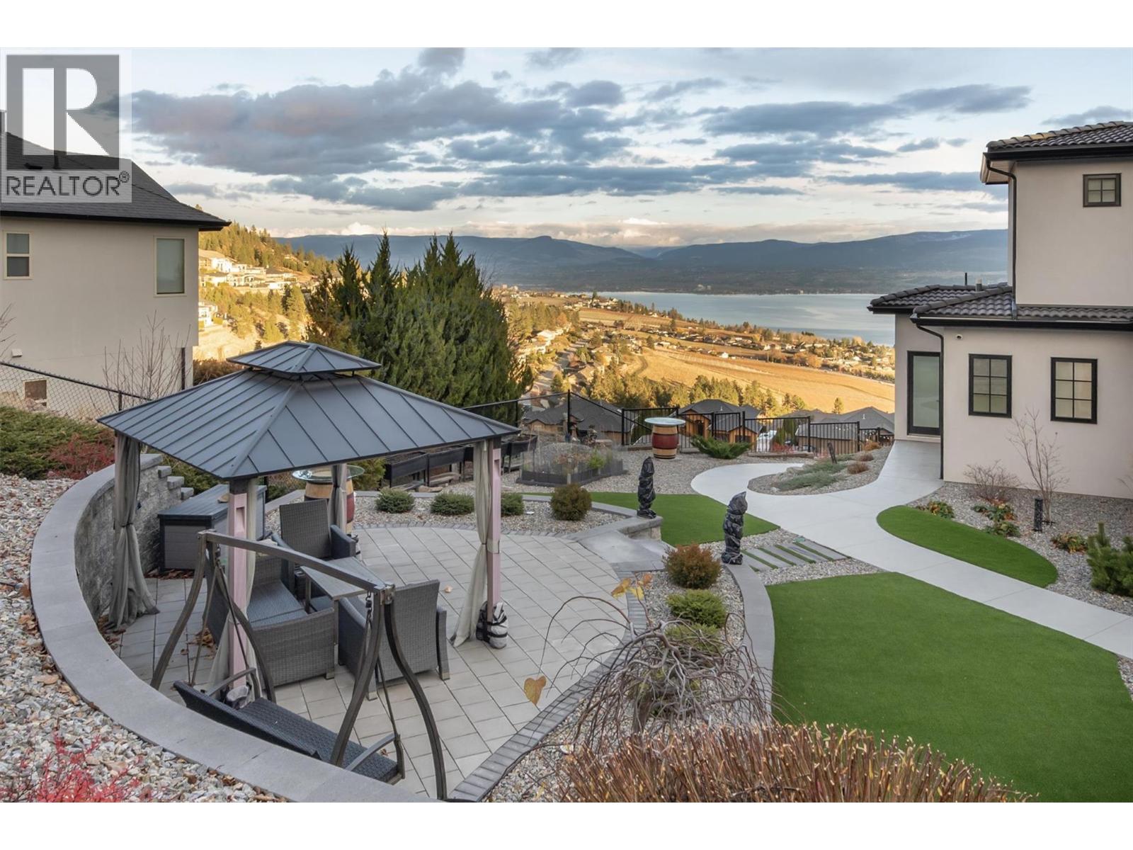 3279 Vineyard View Drive, West Kelowna