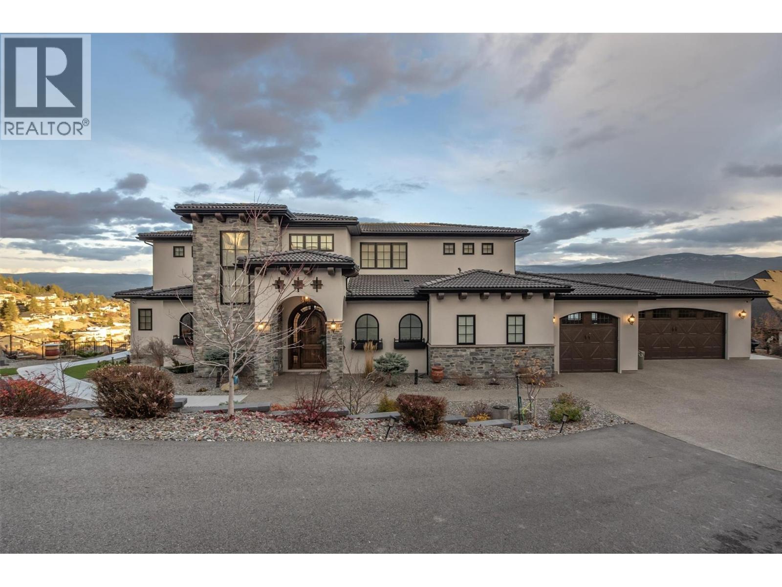  3279 Vineyard View Drive, West Kelowna