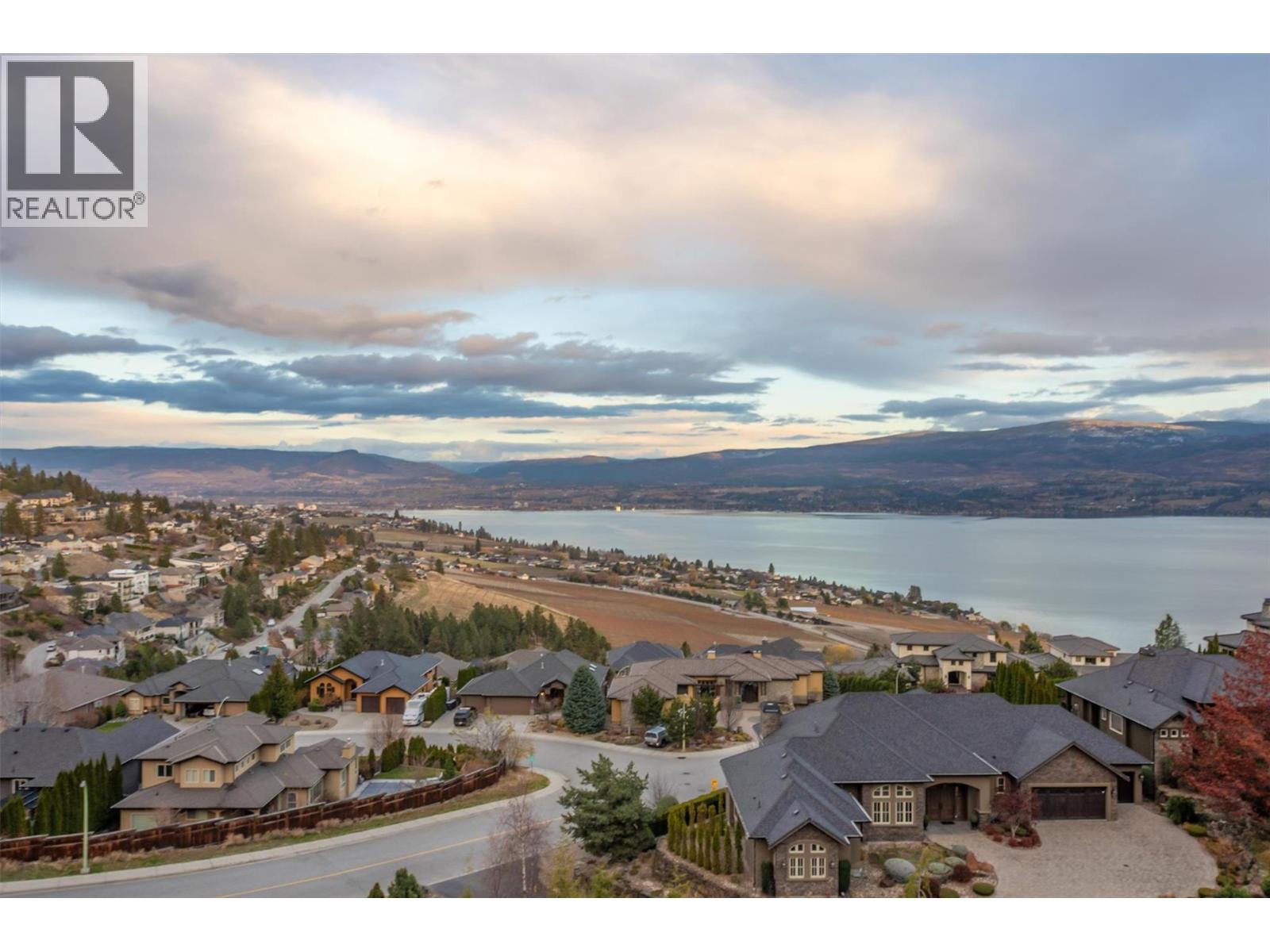  3279 Vineyard View Drive, West Kelowna