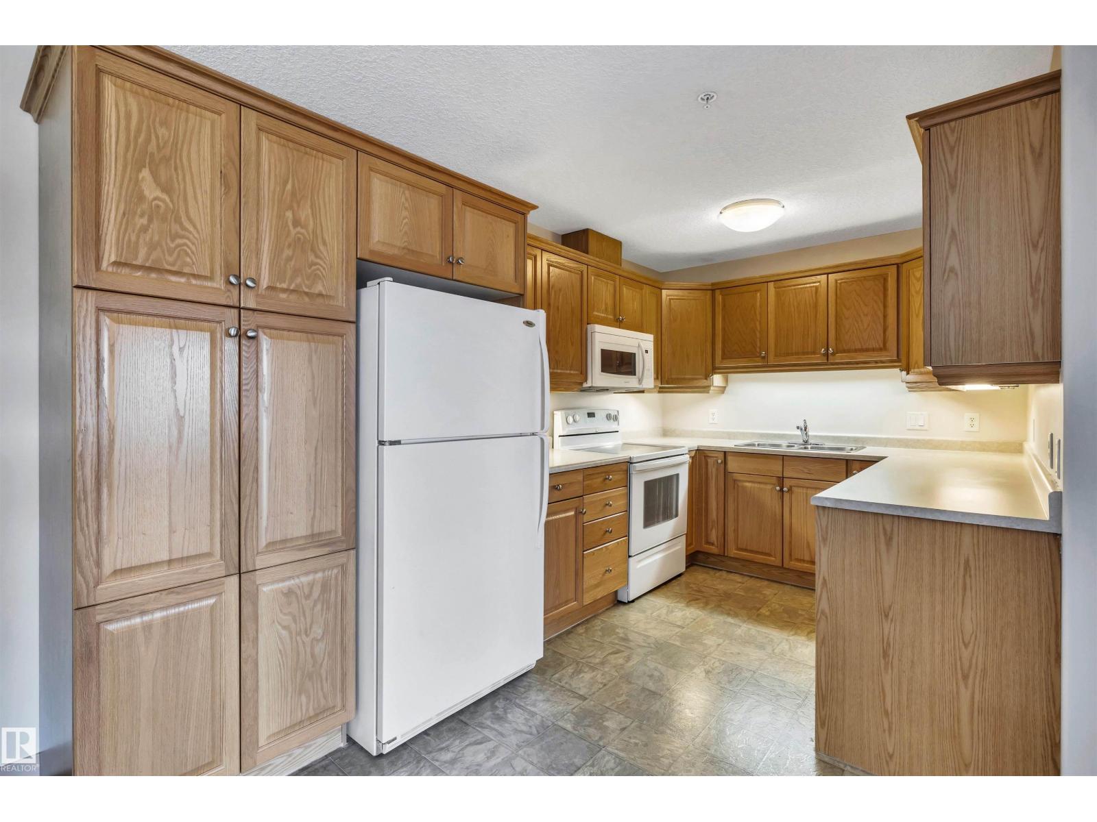 #441 78B MCKENNEY AV, St. Albert