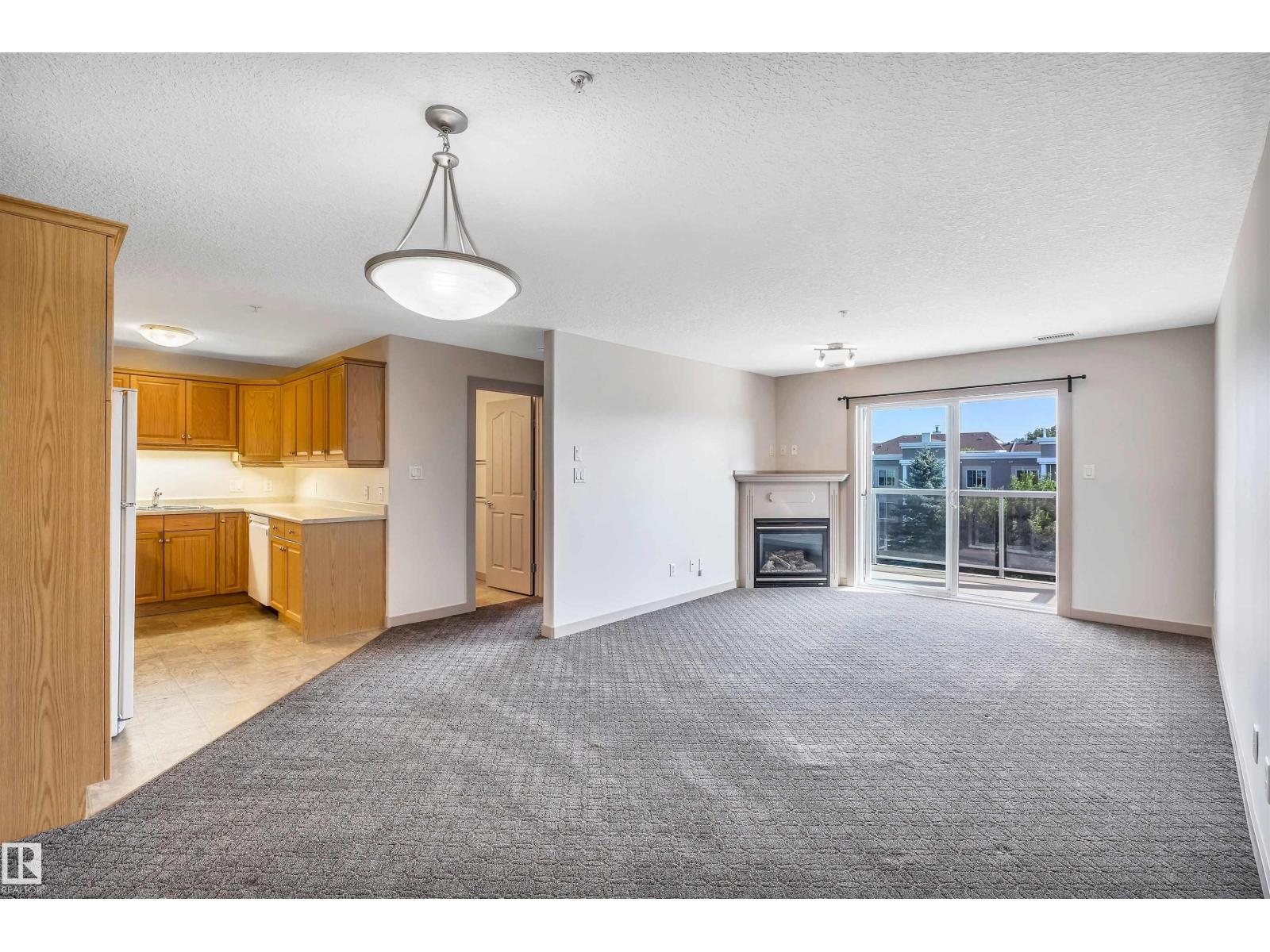 #441 78B MCKENNEY AV, St. Albert