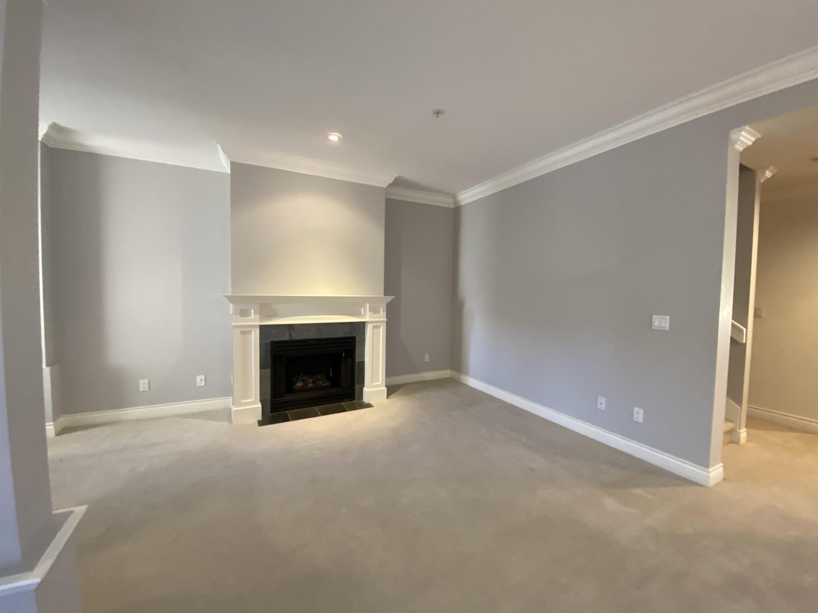 House in Surrey - Image 11
