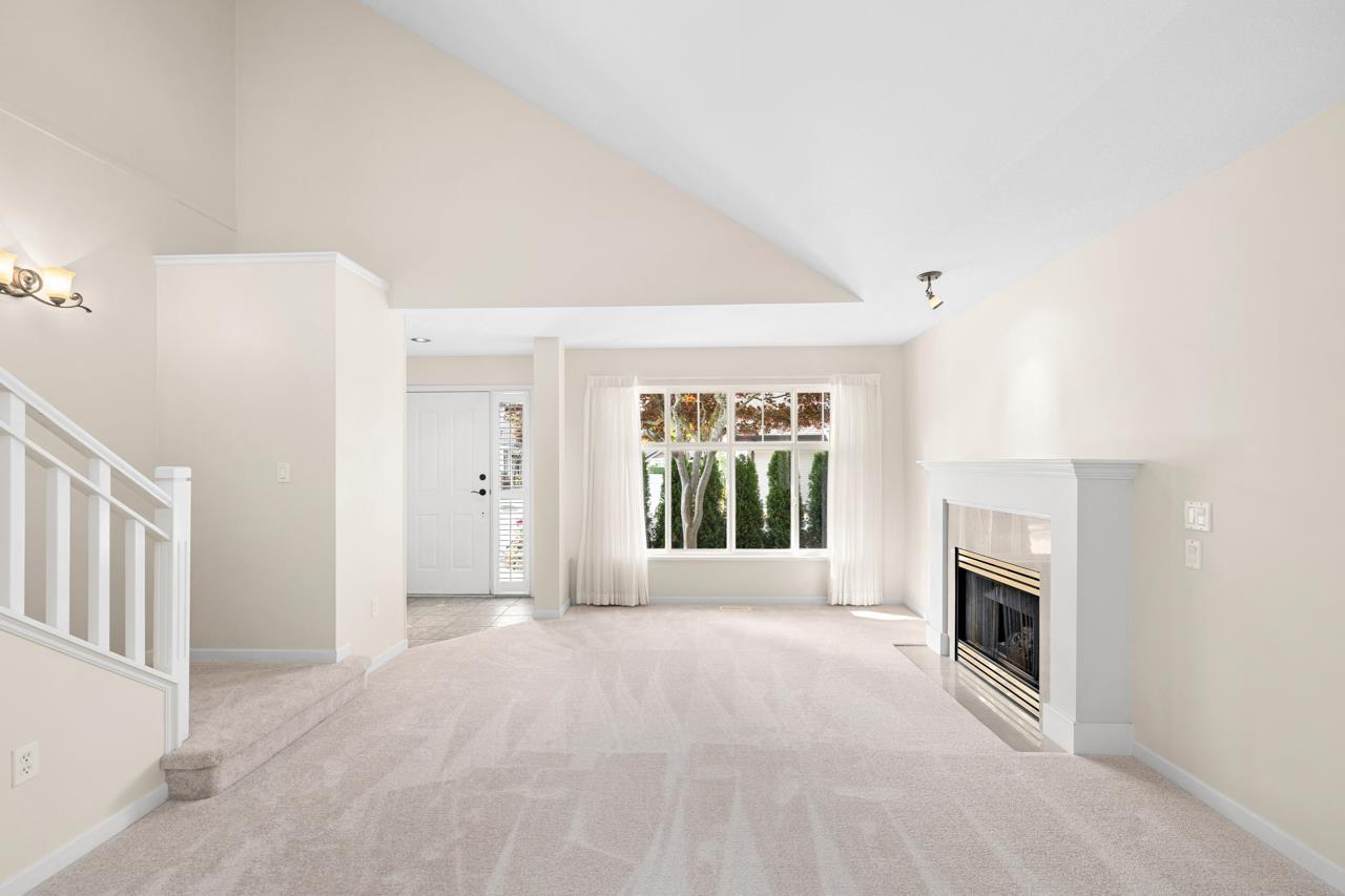 17 14877 33RD AVENUE, Surrey