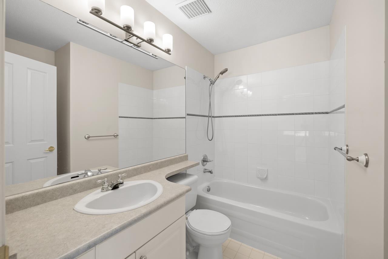 17 14877 33RD AVENUE, Surrey