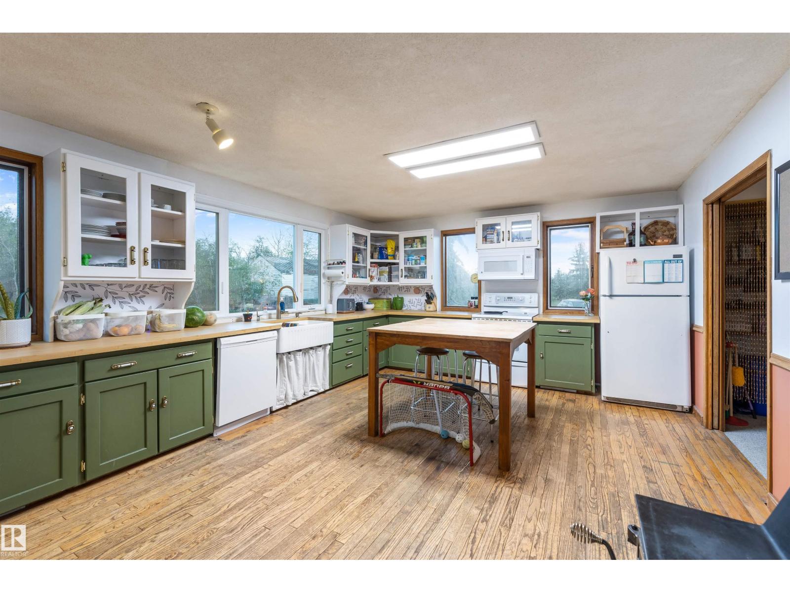 54318 RGE RD 255, St. Albert