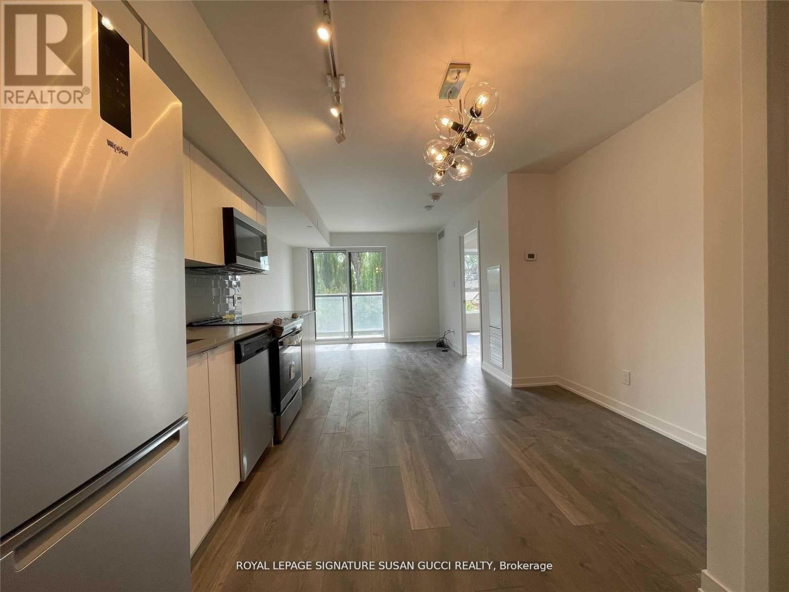 203 - 1401 O'CONNOR DRIVE - Photo 2 of 21, Toronto (O'Connor-Parkview), Ontario