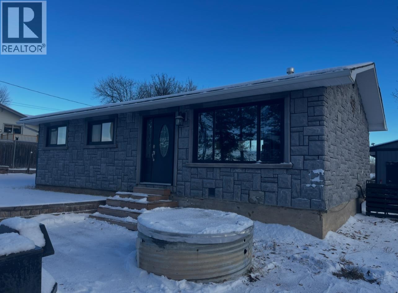 8824 PINE ROAD, Fort St. John
