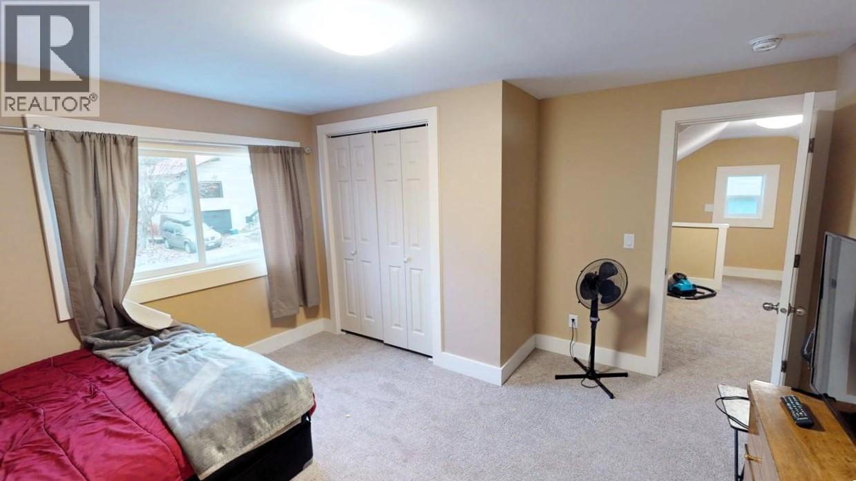 1704 Second Avenue - 22