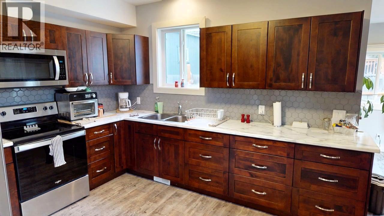 1704 Second Avenue, Rossland