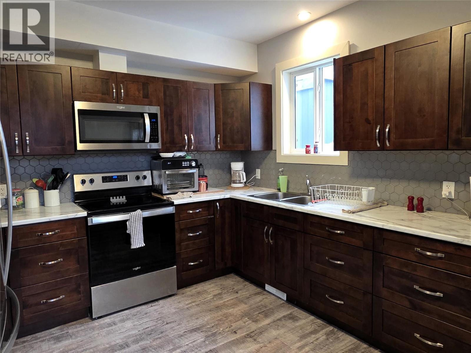 1704 Second Avenue, Rossland