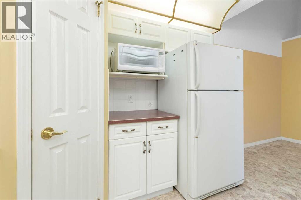 Single Family House for Sale in   Sierra Morena Boulevard SW Signal Hill Calgary 