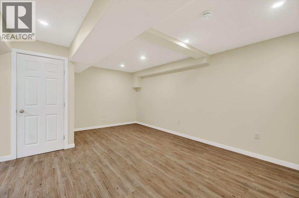  171 4 Street Southeast, Salmon Arm