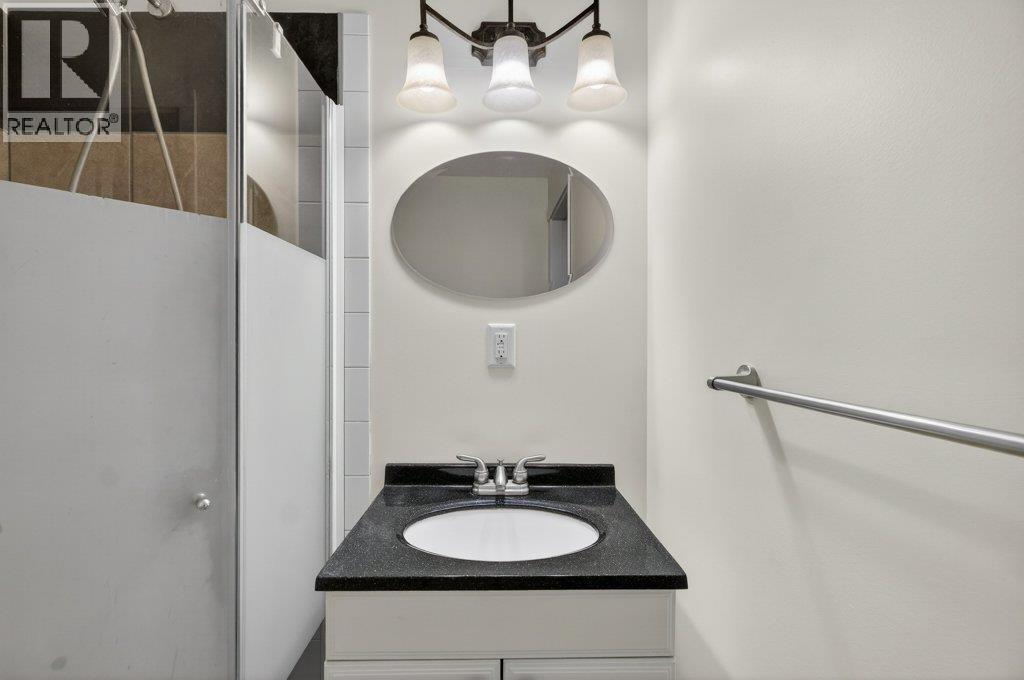  171 4 Street Southeast, Salmon Arm