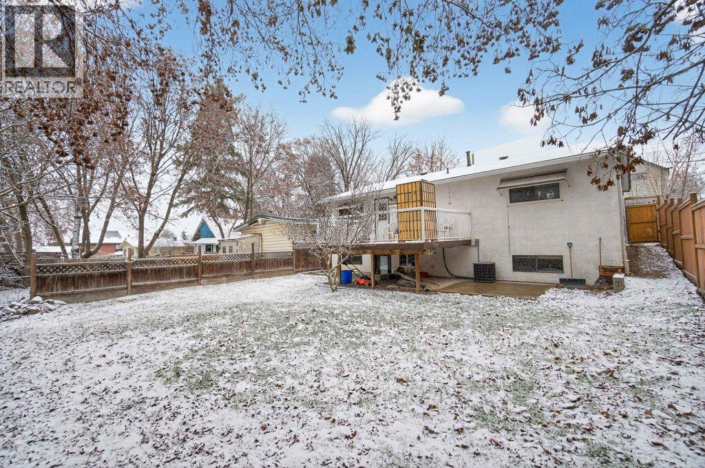  171 4 Street Southeast, Salmon Arm