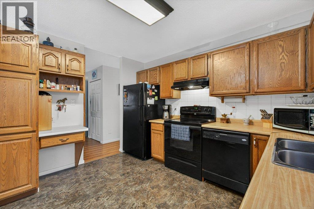  171 4 Street Southeast, Salmon Arm