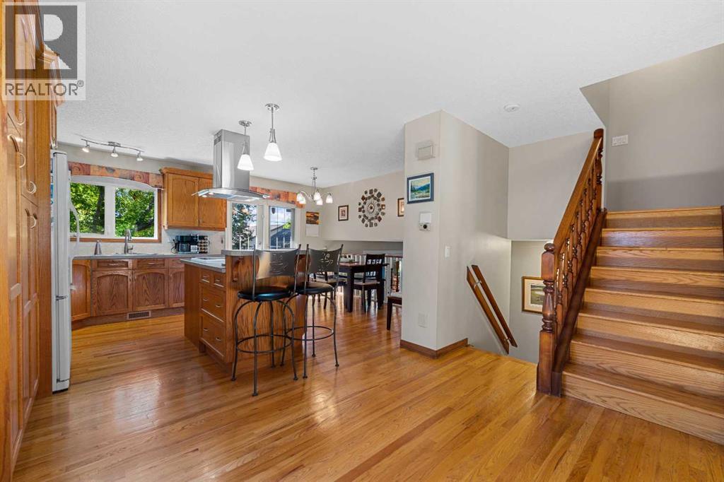 Single Family House 4 Level for Sale in  Bernard Court NW Beddington Heights Calgary 